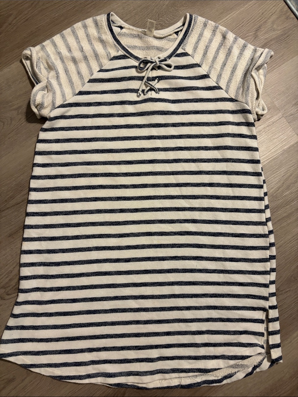 C active cotton/poly blend soft beach coverup size 14/16 blue and white